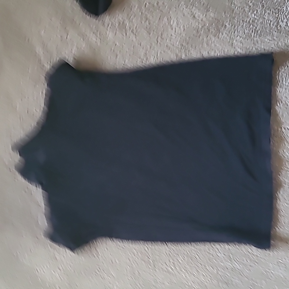 Shirts - Picture 3 of 4